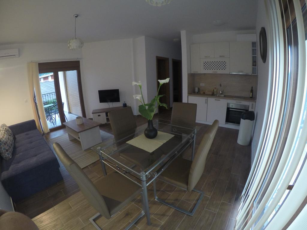 Apartments Porat Tivat Exterior photo