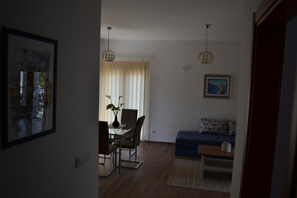 Apartments Porat Tivat Exterior photo