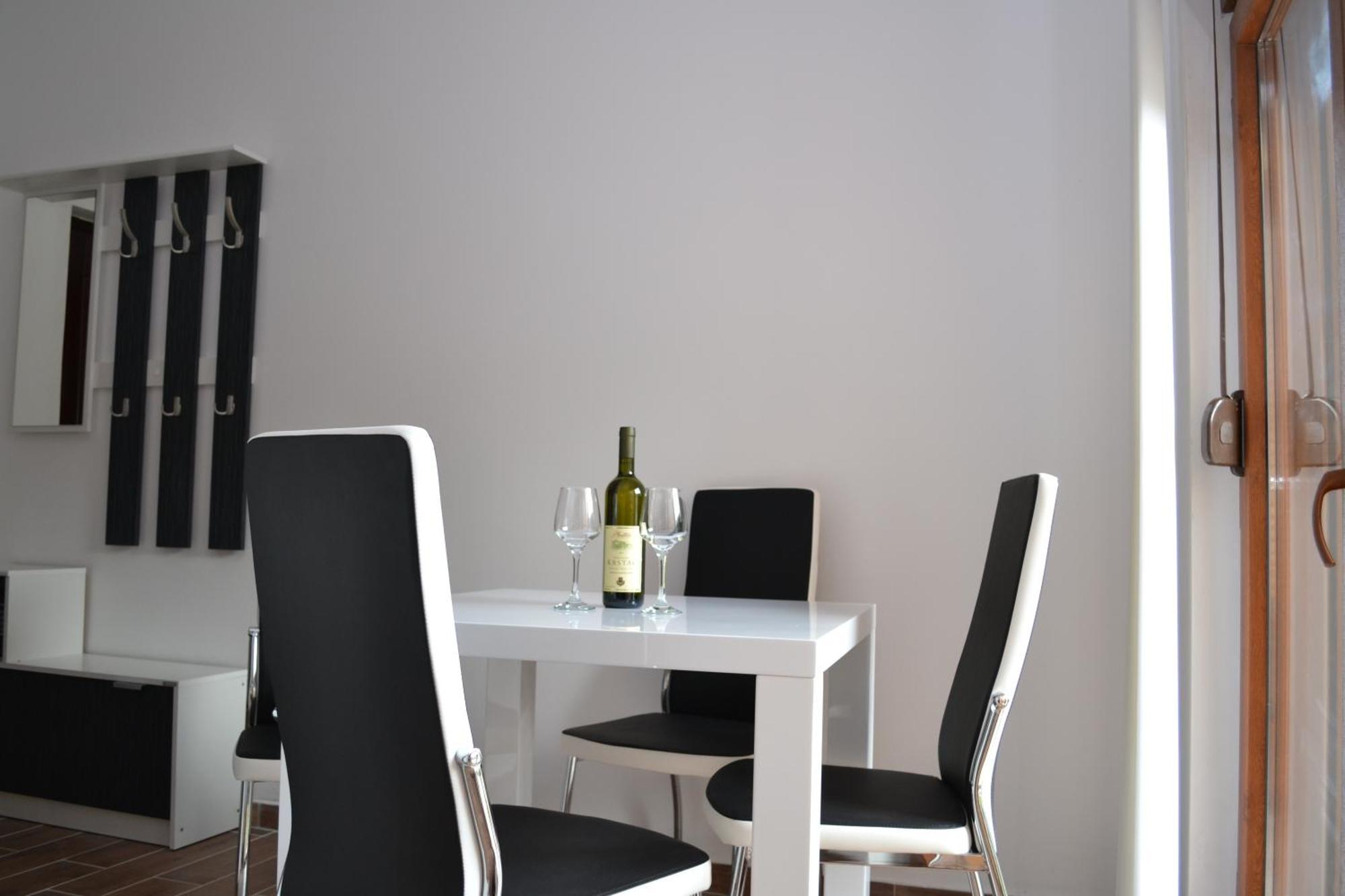 Apartments Porat Tivat Exterior photo